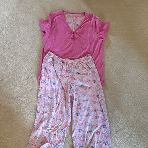 Women’s Laura Scott Pink Pajama Set - short sleeve top and cropped pants